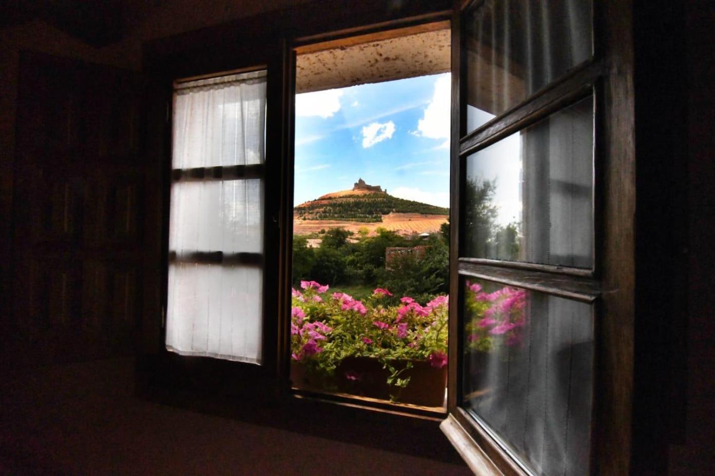 El Manzano Guest house *