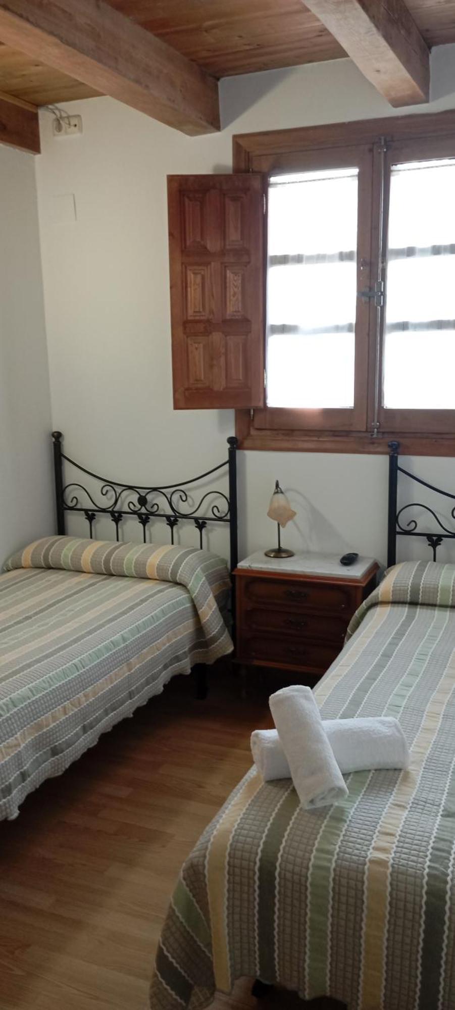 El Manzano Guest house *